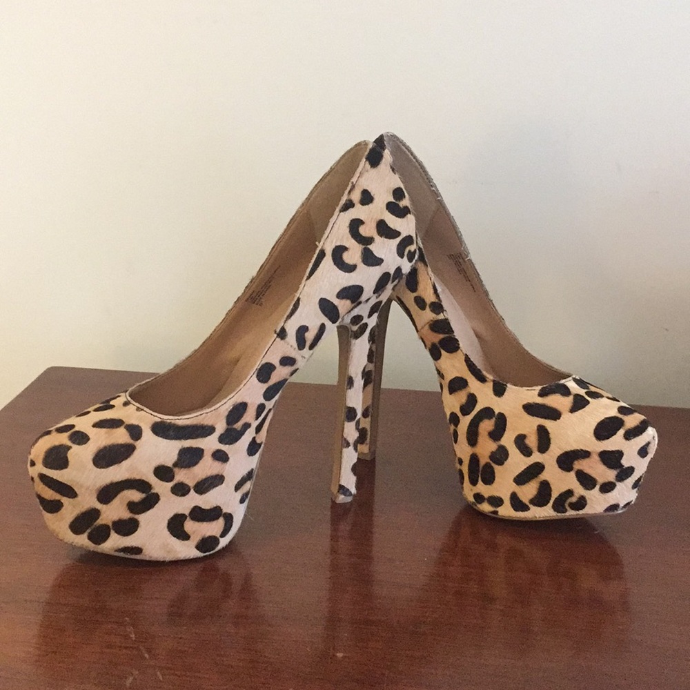 Steve Madden leopard print platform high heels